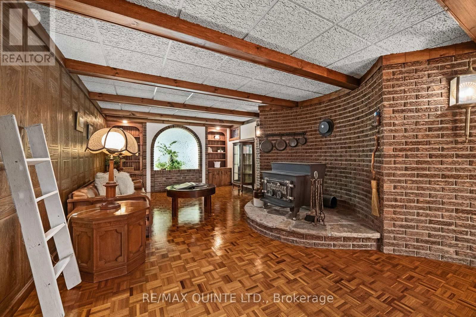 1386 WALLBRIDGE-LOYALIST ROAD Image 35