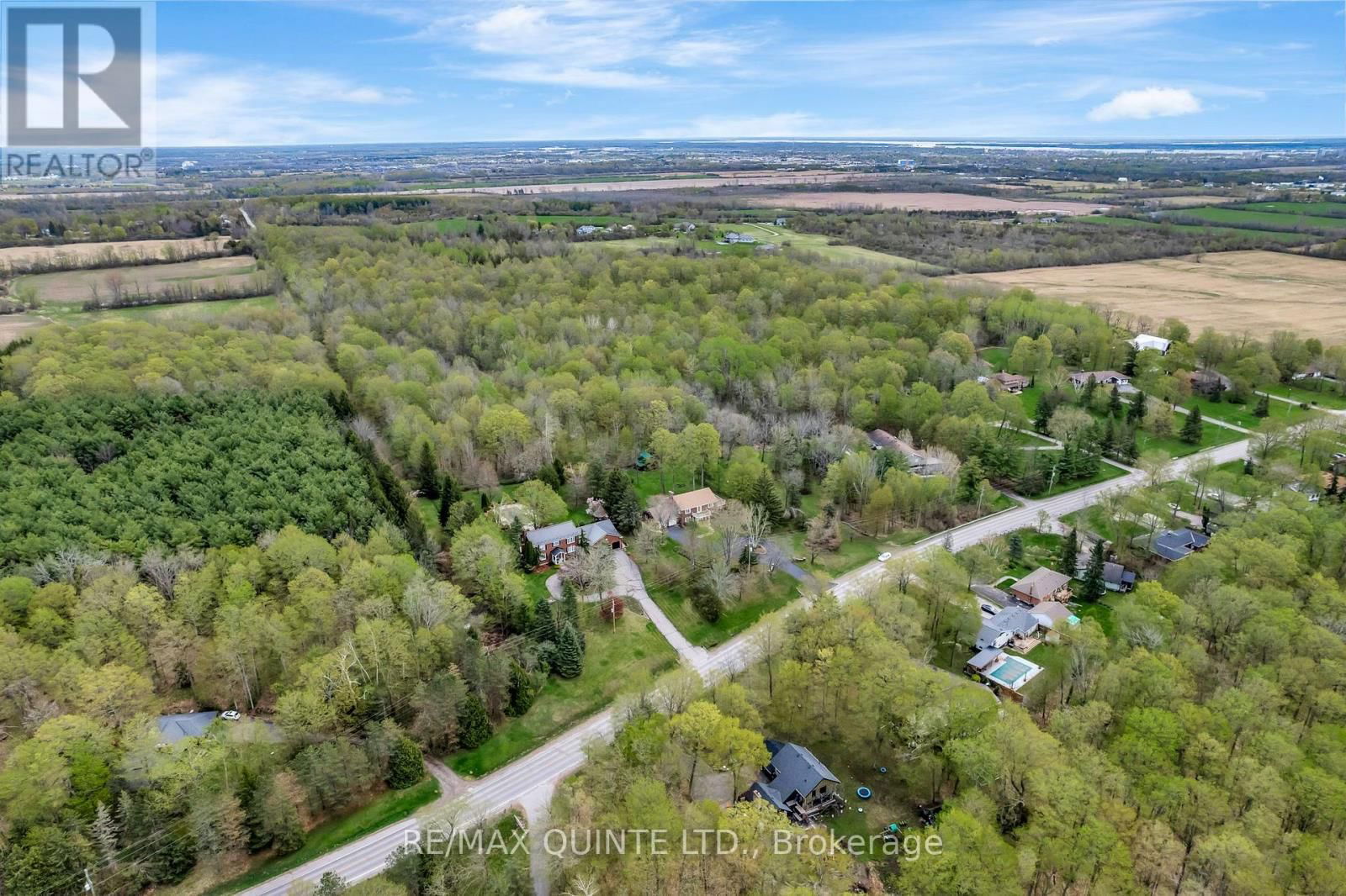 1386 WALLBRIDGE-LOYALIST ROAD Image 49