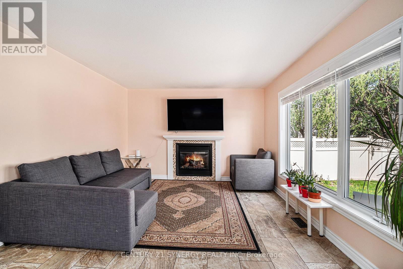 238 MONACO PLACE Image 11