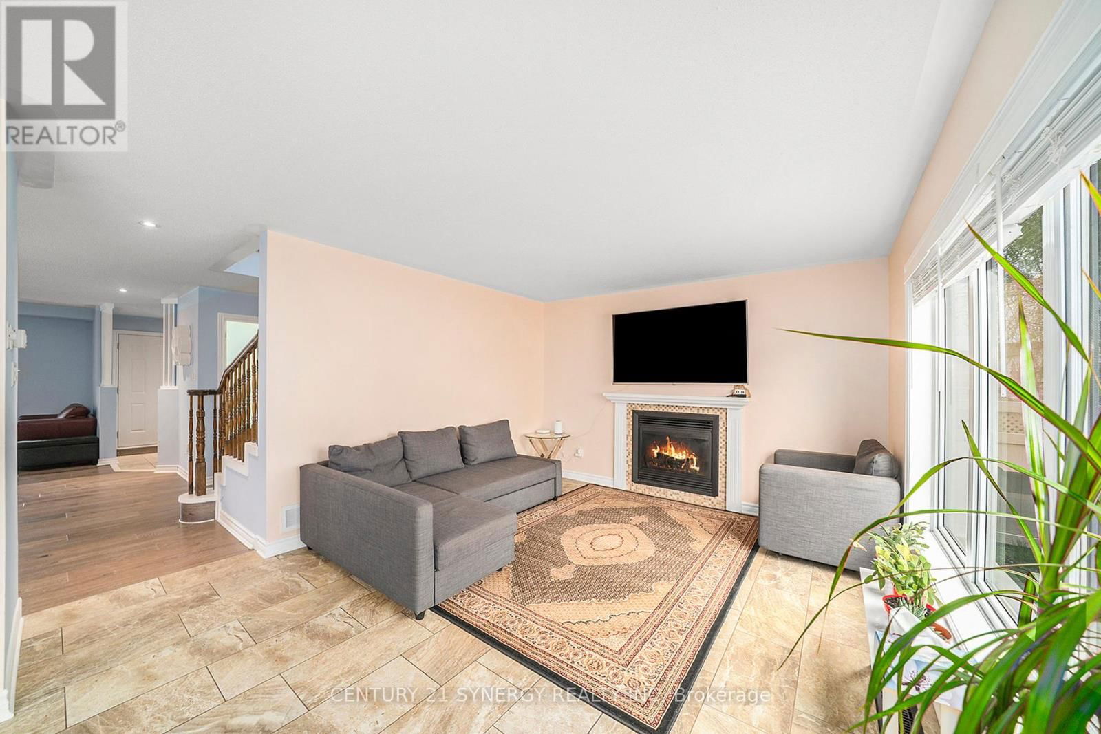 238 MONACO PLACE Image 12