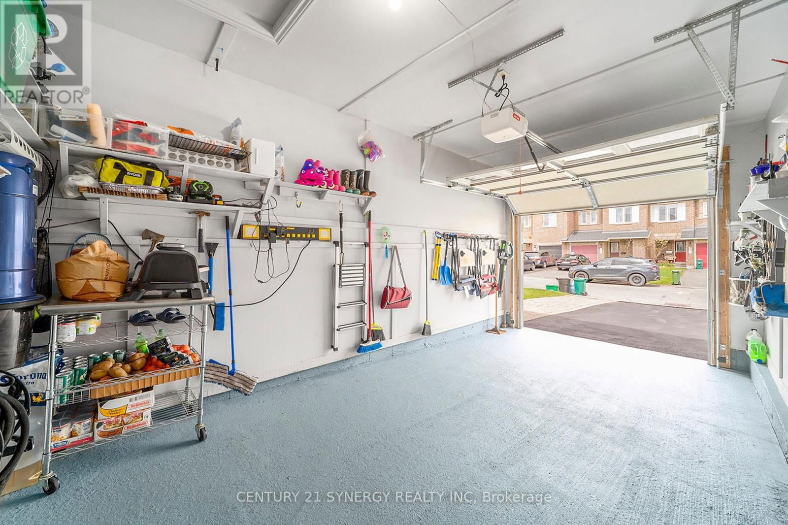238 MONACO PLACE Image 31