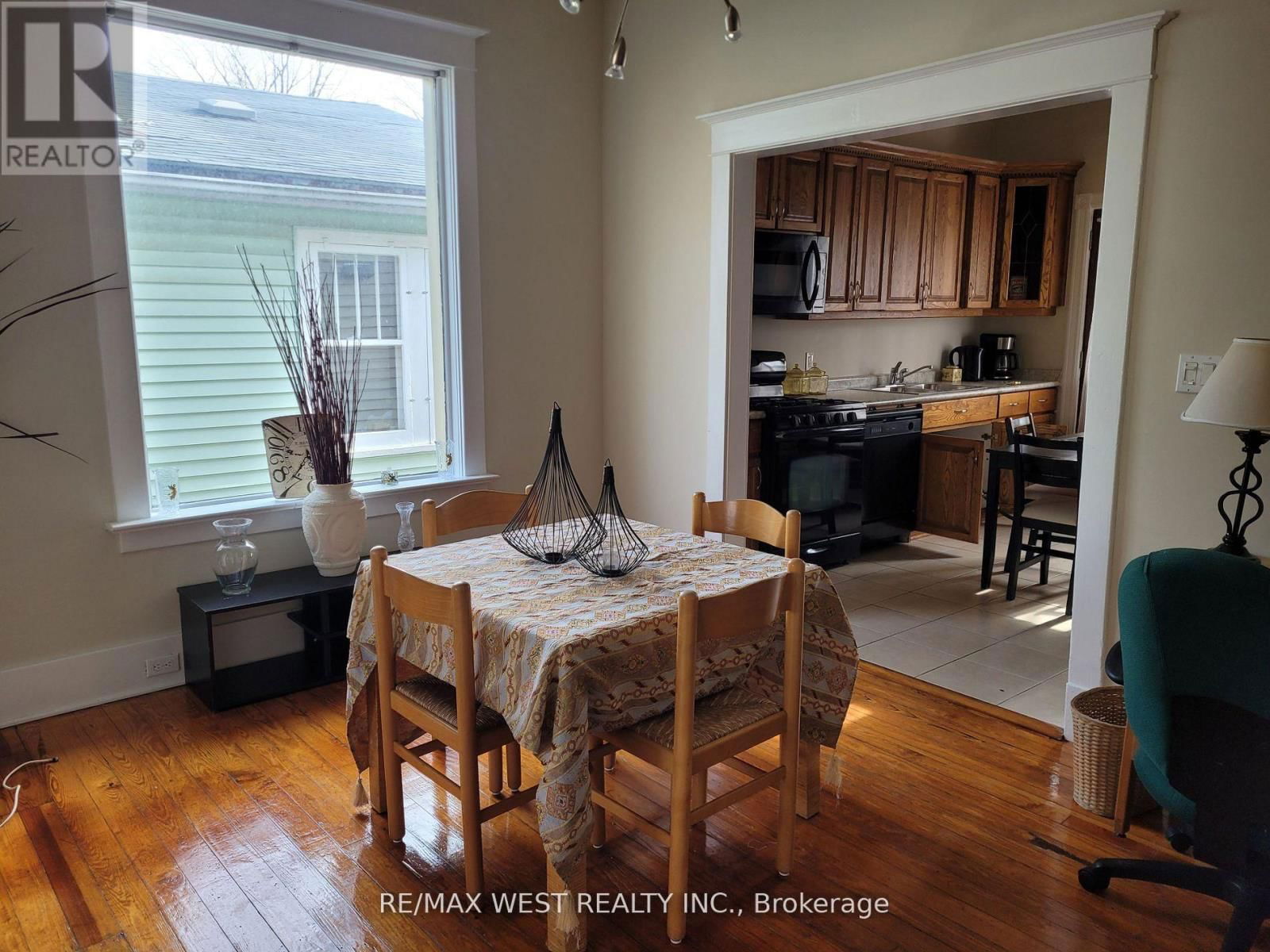 52 BECHER STREET Image 3