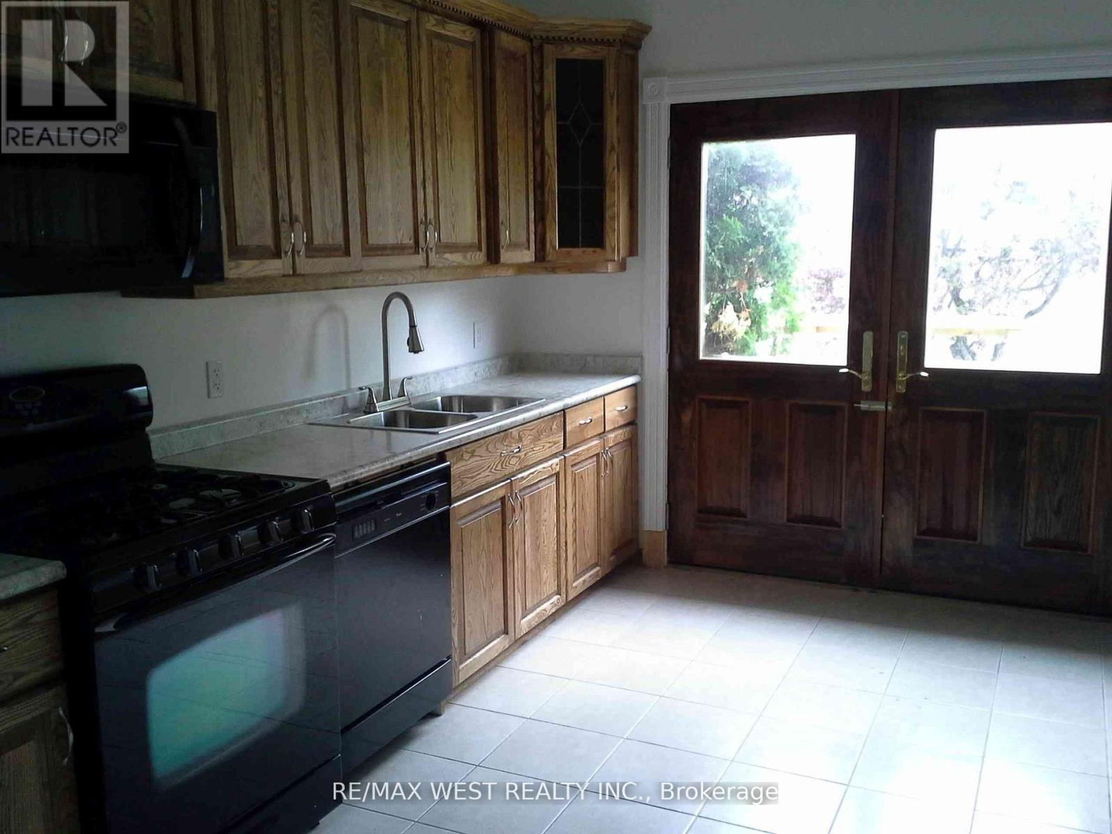 52 BECHER STREET Image 5