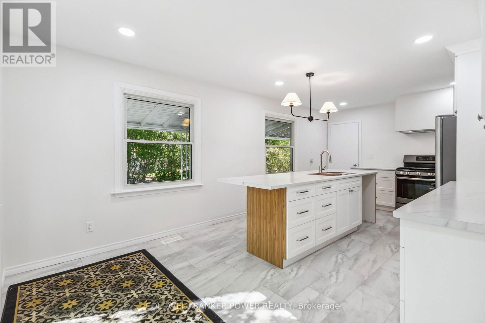52 STUYVESANT PLACE Image 10