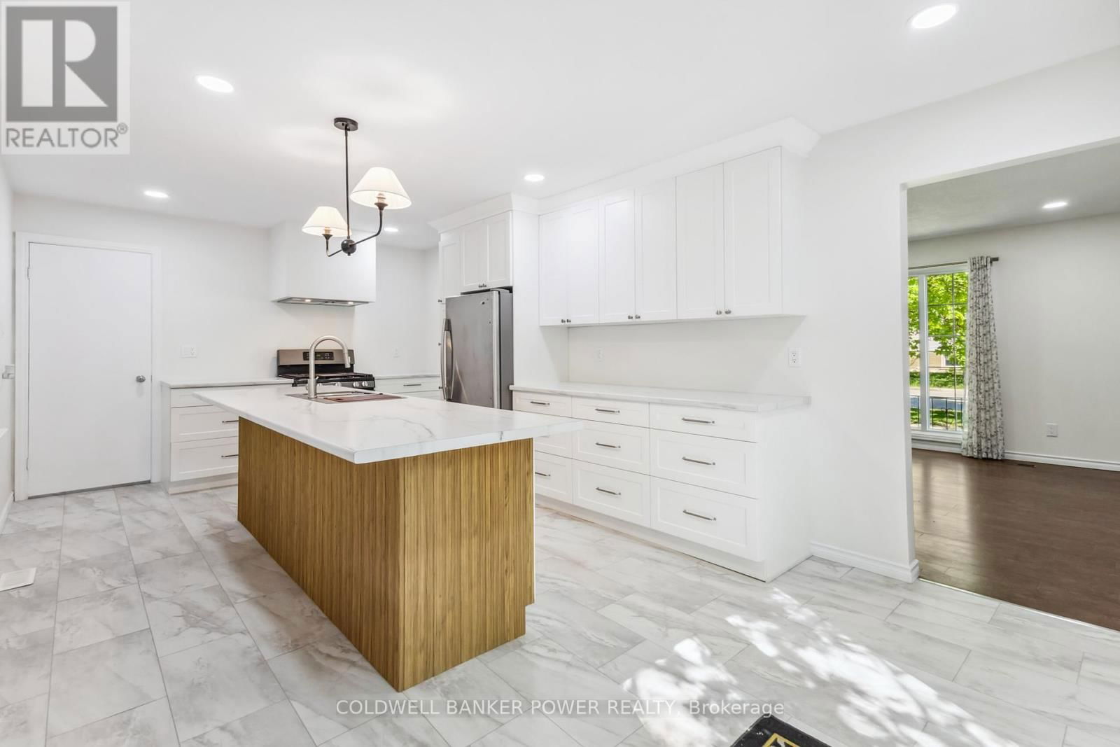 52 STUYVESANT PLACE Image 11