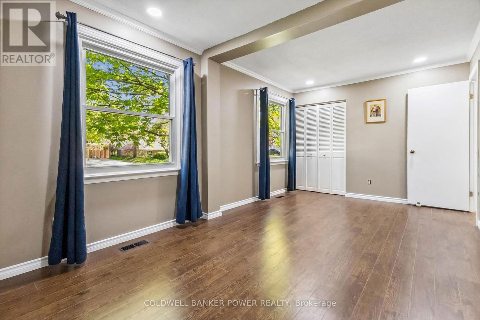 52 STUYVESANT PLACE Image 16