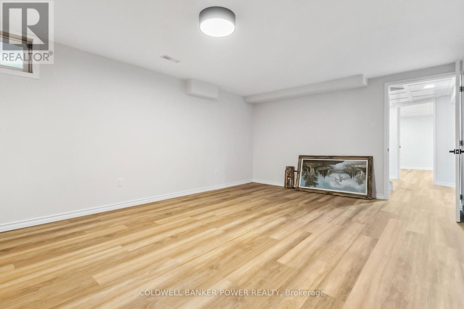 52 STUYVESANT PLACE Image 20
