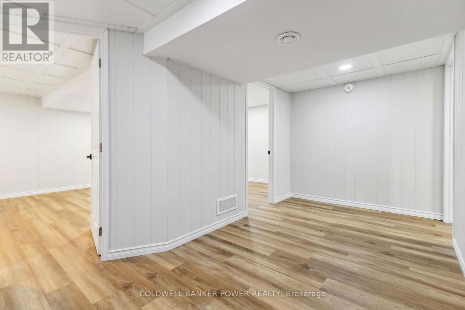 52 STUYVESANT PLACE Image 21