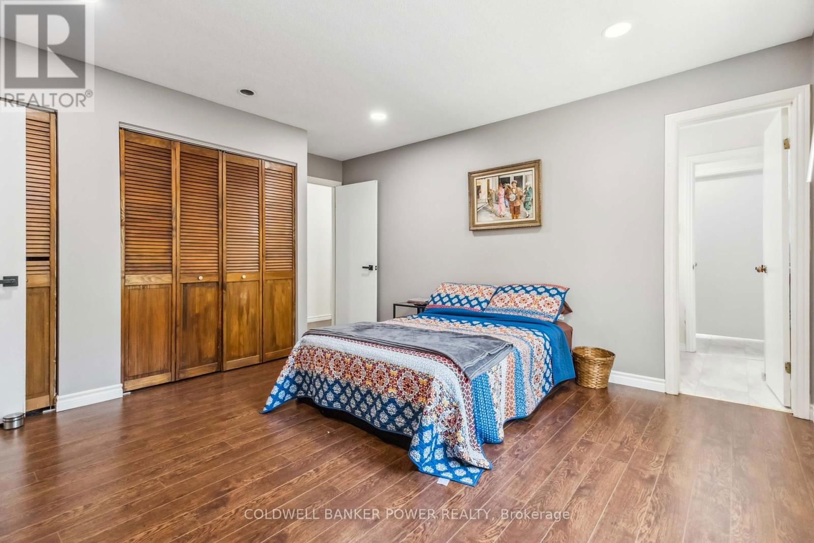 52 STUYVESANT PLACE Image 36