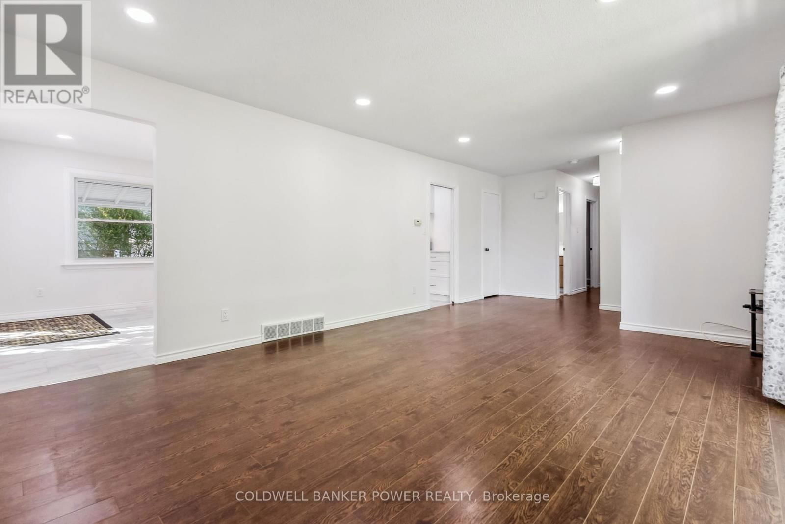 52 STUYVESANT PLACE Image 9