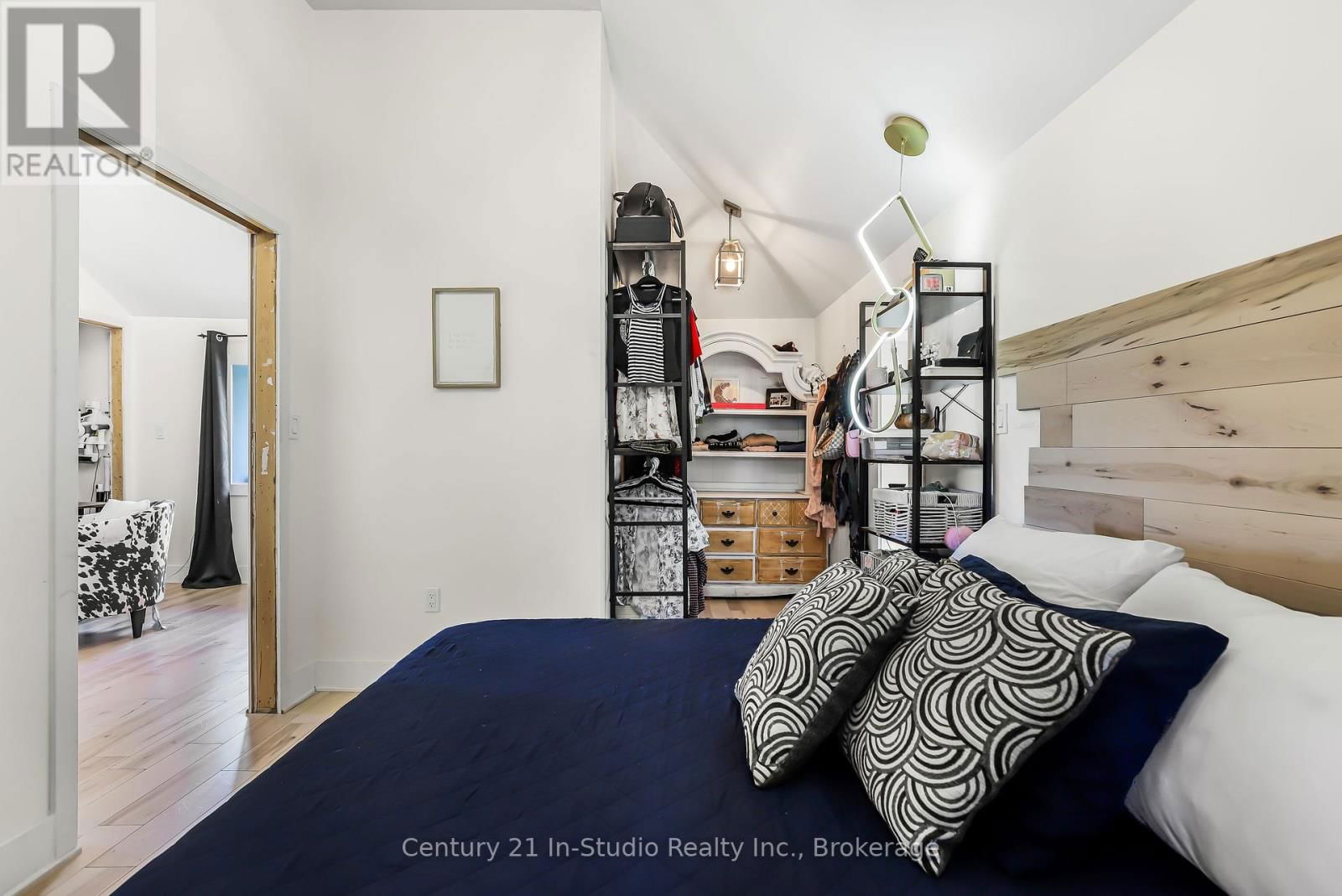 282 ELSINORE ROAD Image 39