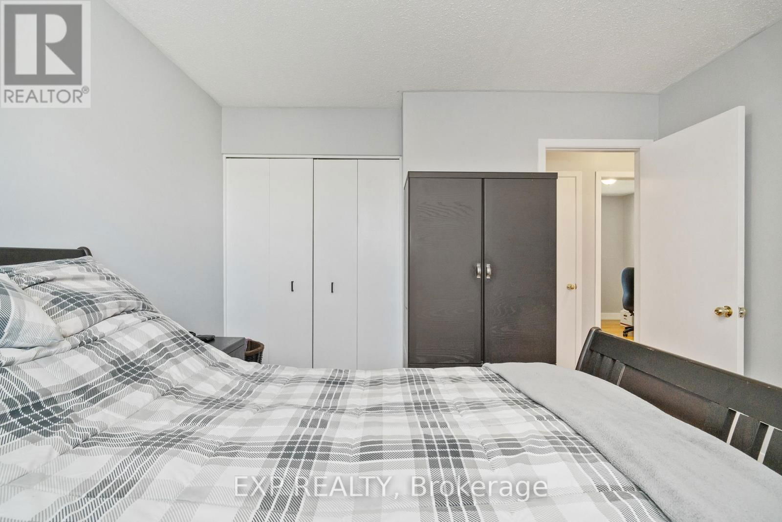 322 GALLOWAY DRIVE Image 14