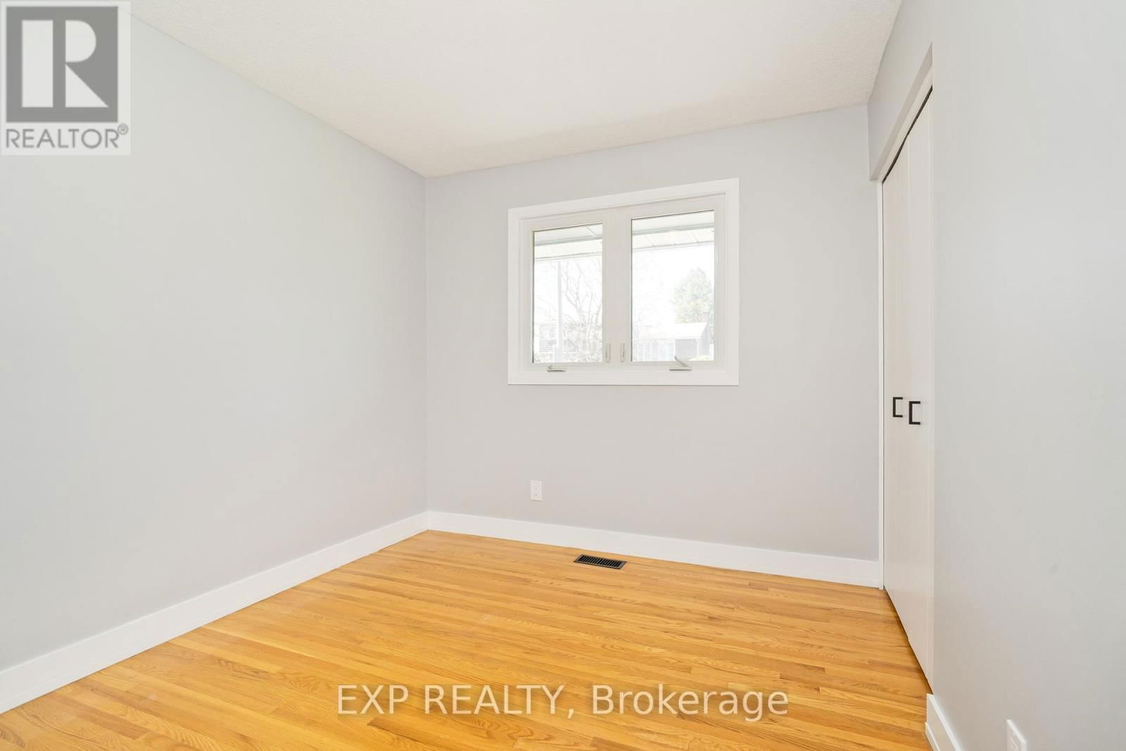 322 GALLOWAY DRIVE Image 17