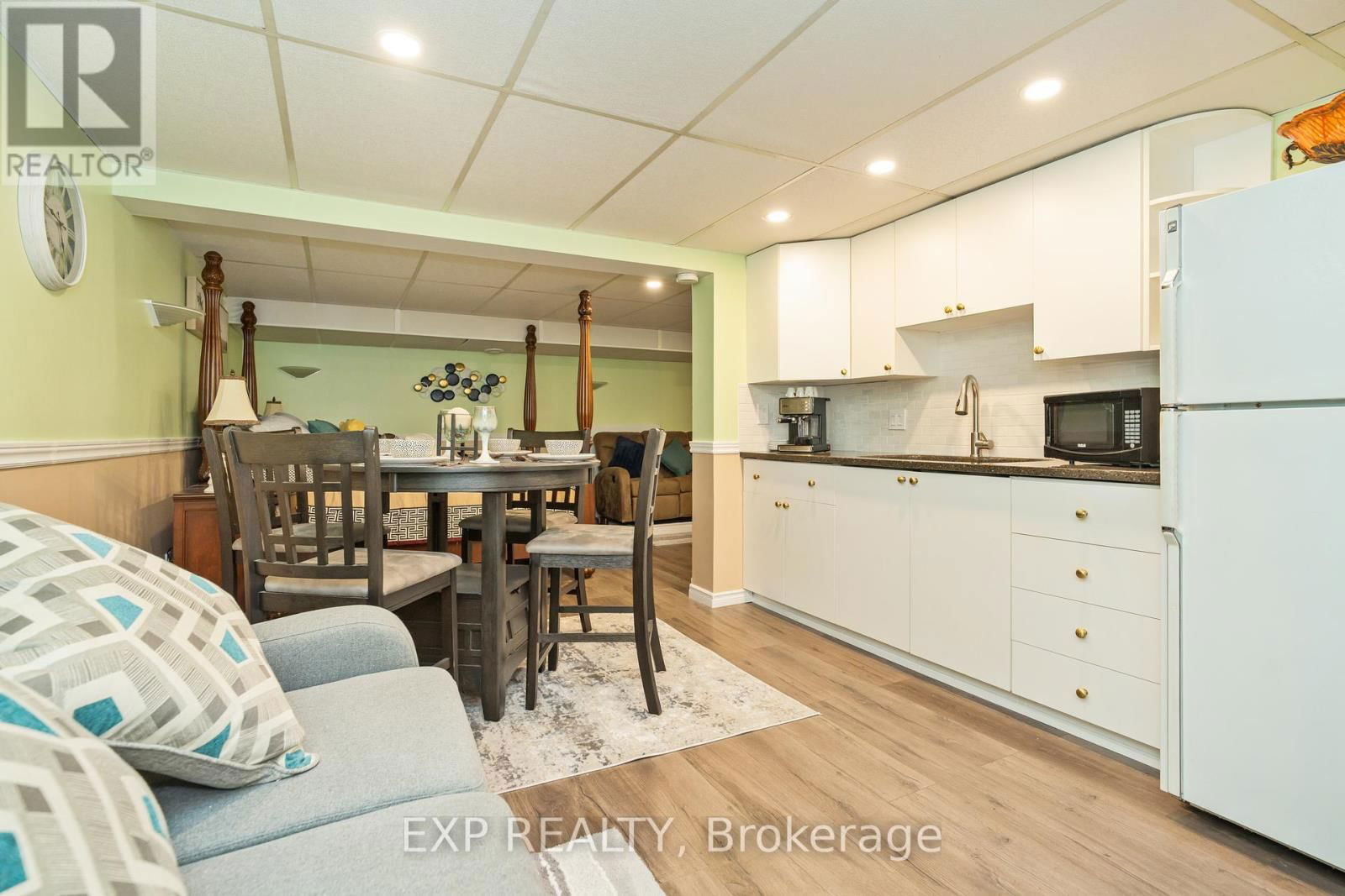 322 GALLOWAY DRIVE Image 25