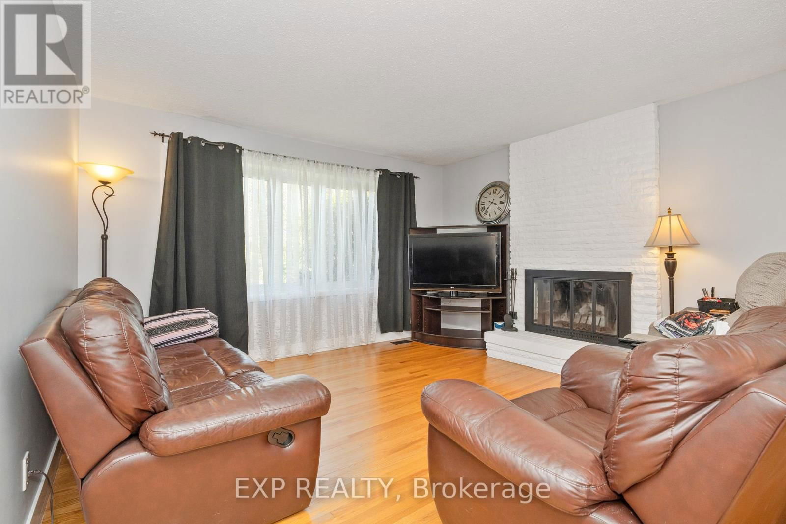 322 GALLOWAY DRIVE Image 3