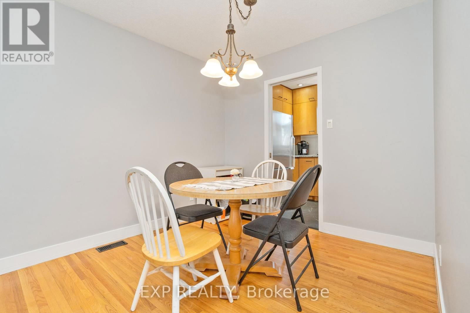 322 GALLOWAY DRIVE Image 5