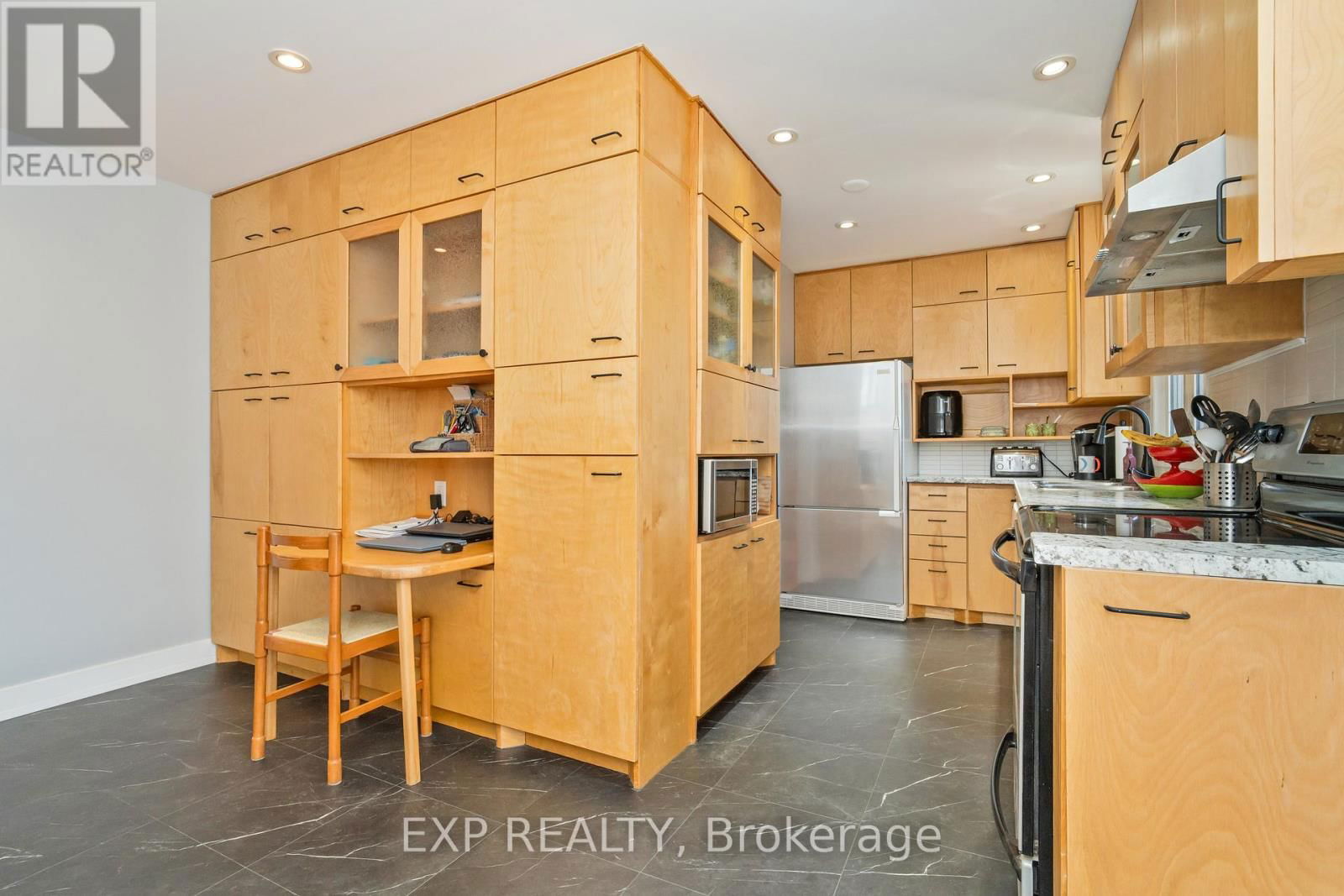 322 GALLOWAY DRIVE Image 7