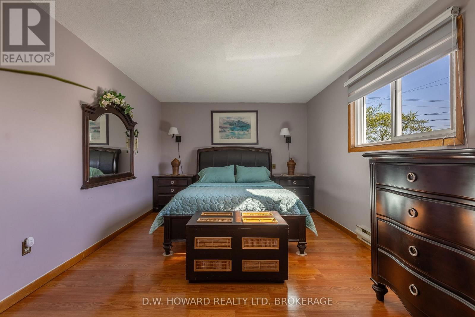 534 LINCOLN STREET Image 30