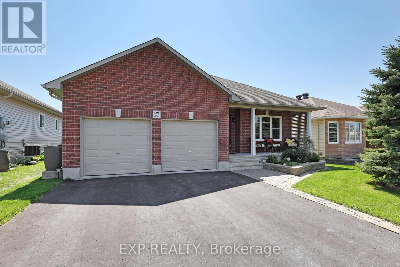 452 VAN DUSEN STREET EAST Image 2