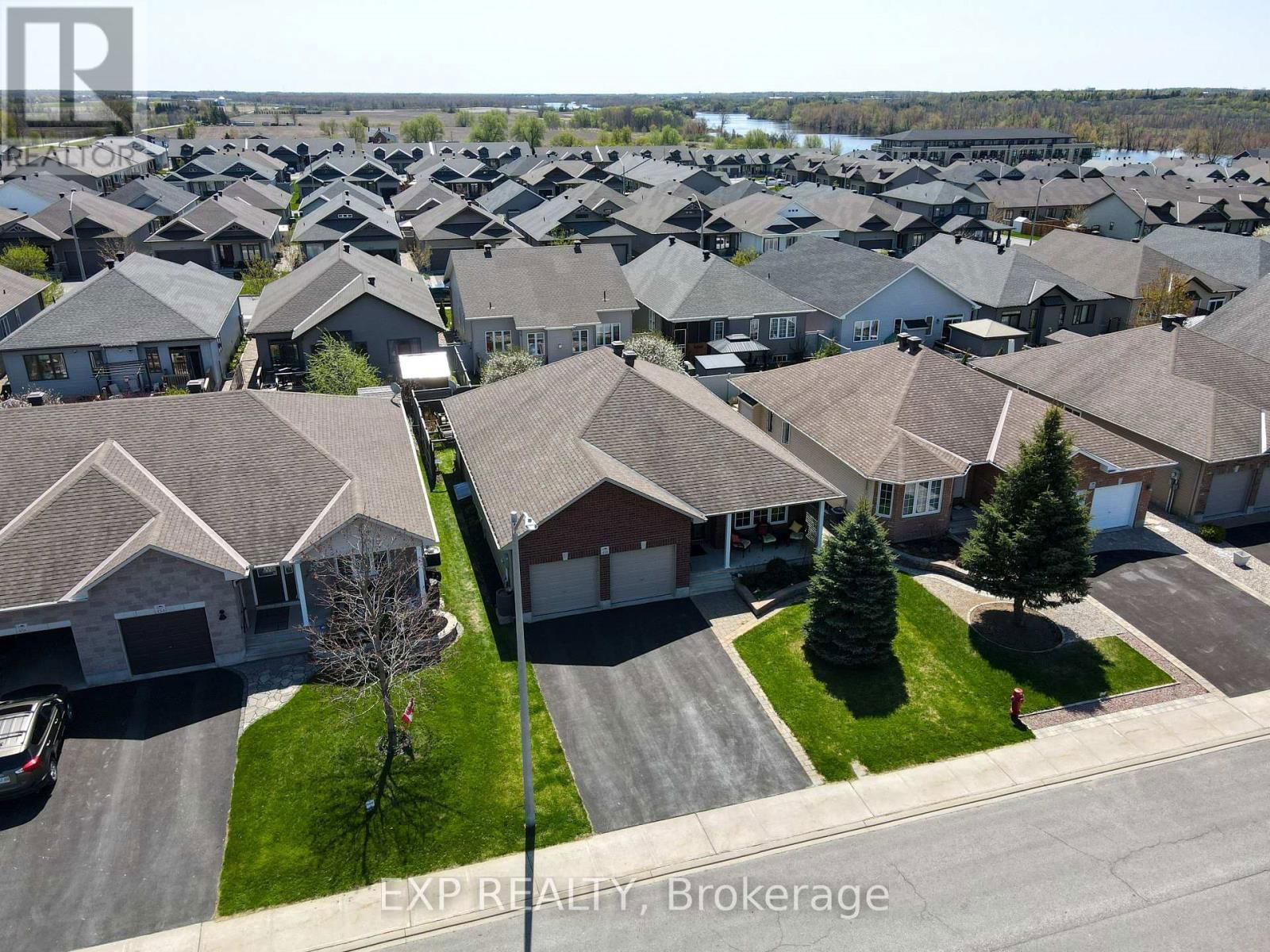 452 VAN DUSEN STREET EAST Image 30