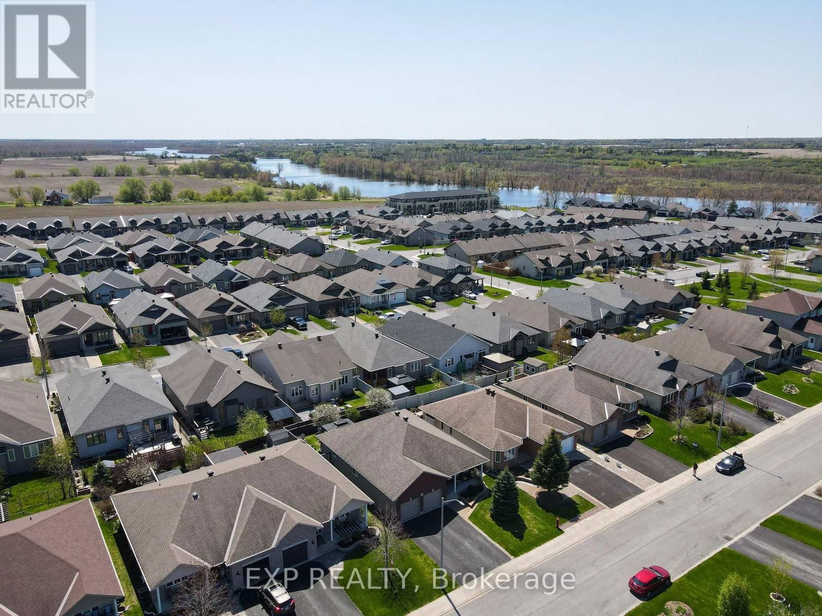 452 VAN DUSEN STREET EAST Image 31