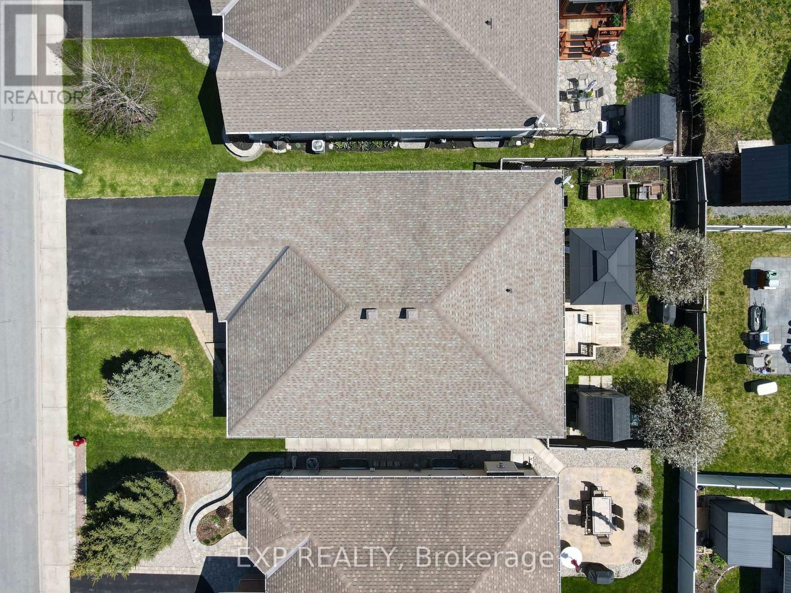 452 VAN DUSEN STREET EAST Image 34