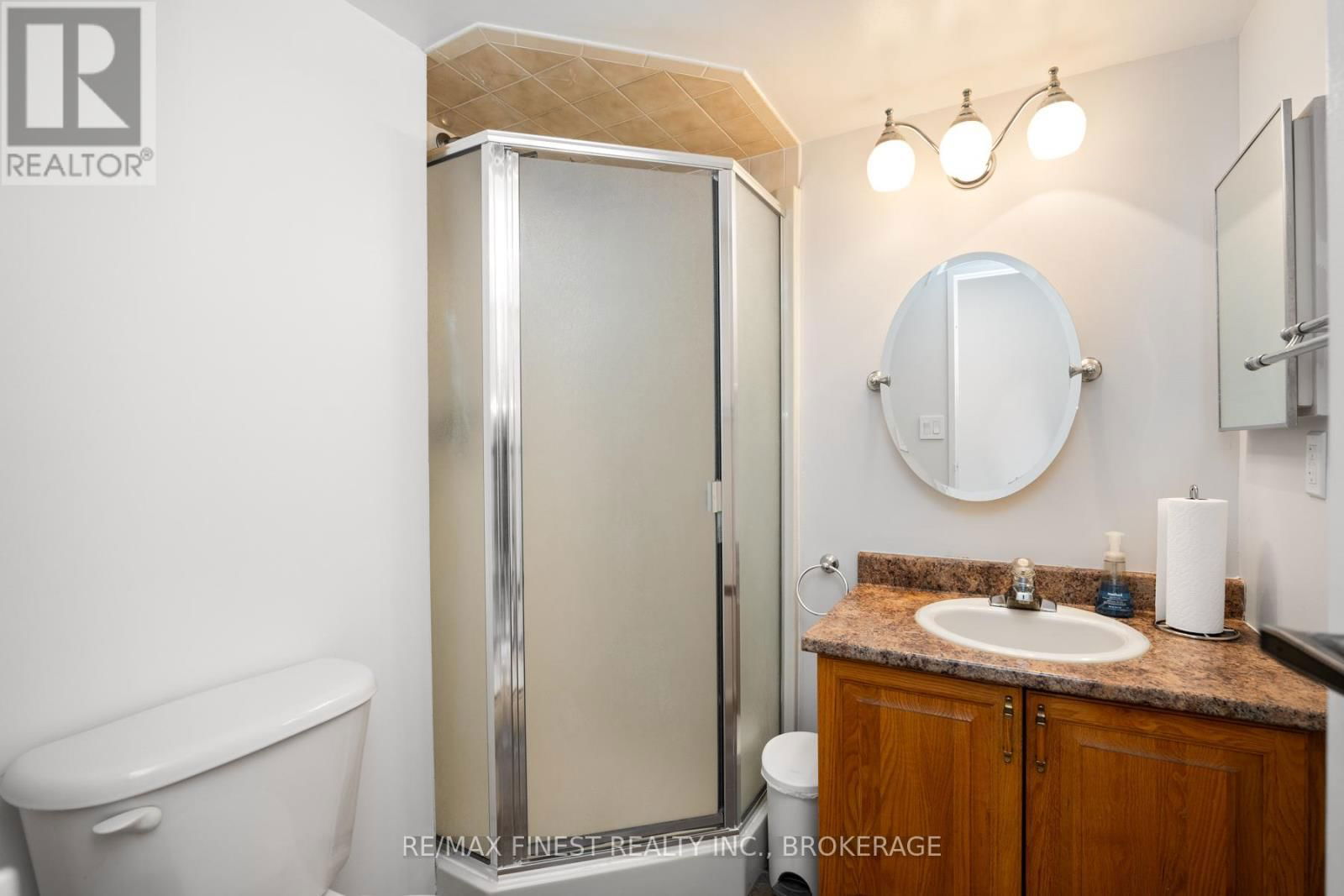 508 - 120 BARRETT COURT Image 11
