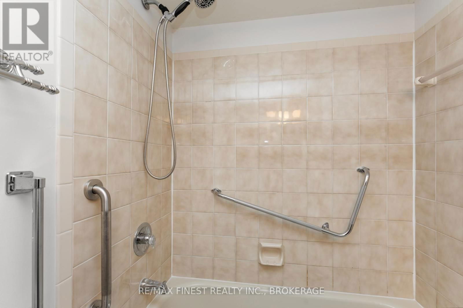 508 - 120 BARRETT COURT Image 20