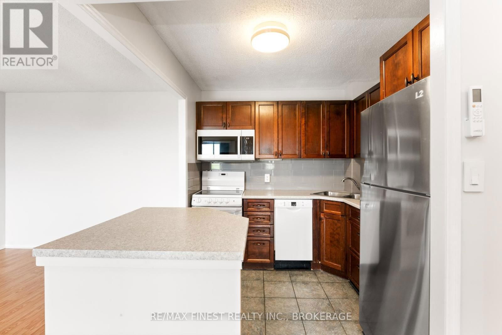 508 - 120 BARRETT COURT Image 3