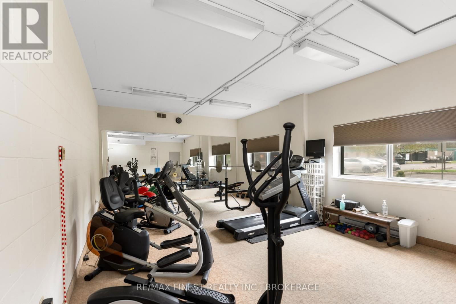 508 - 120 BARRETT COURT Image 32