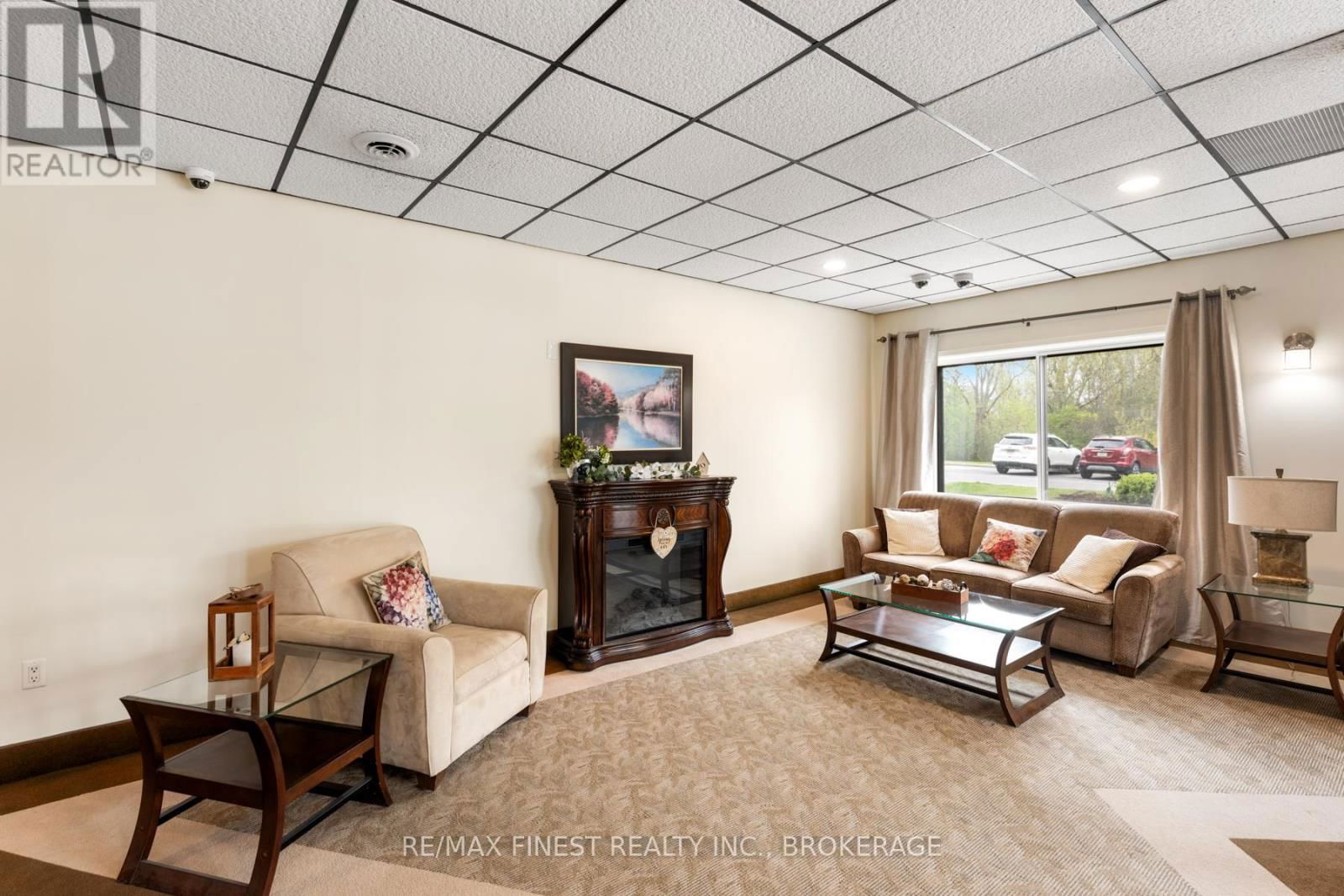 508 - 120 BARRETT COURT Image 44