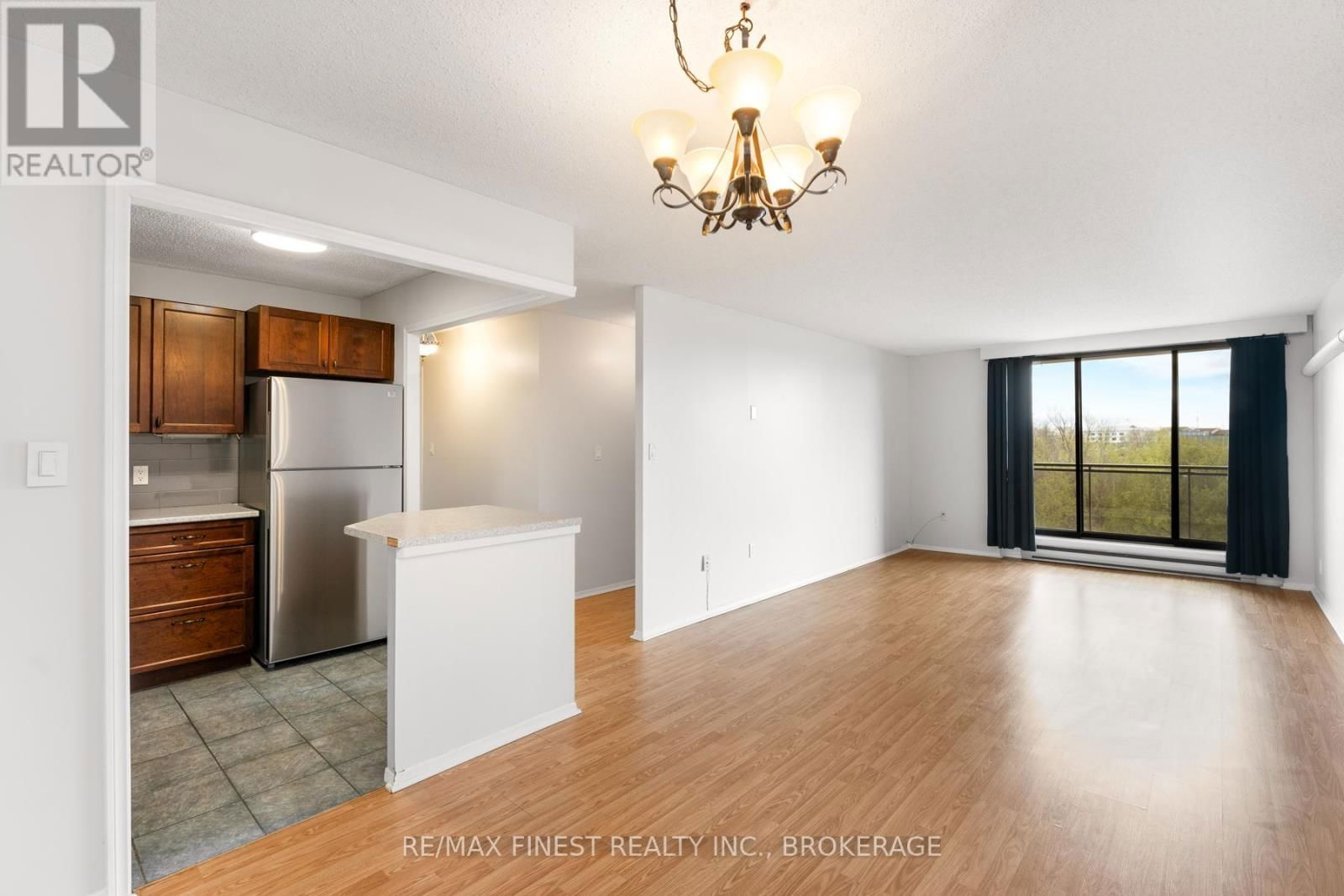 508 - 120 BARRETT COURT Image 6