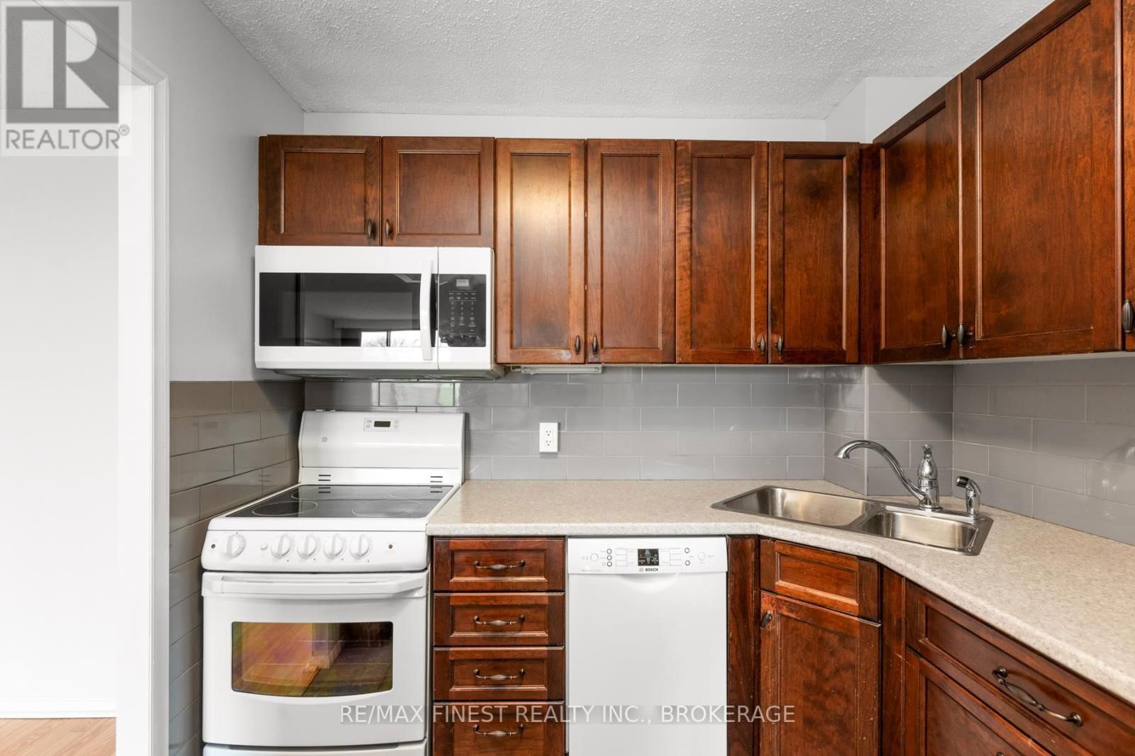 508 - 120 BARRETT COURT Image 9
