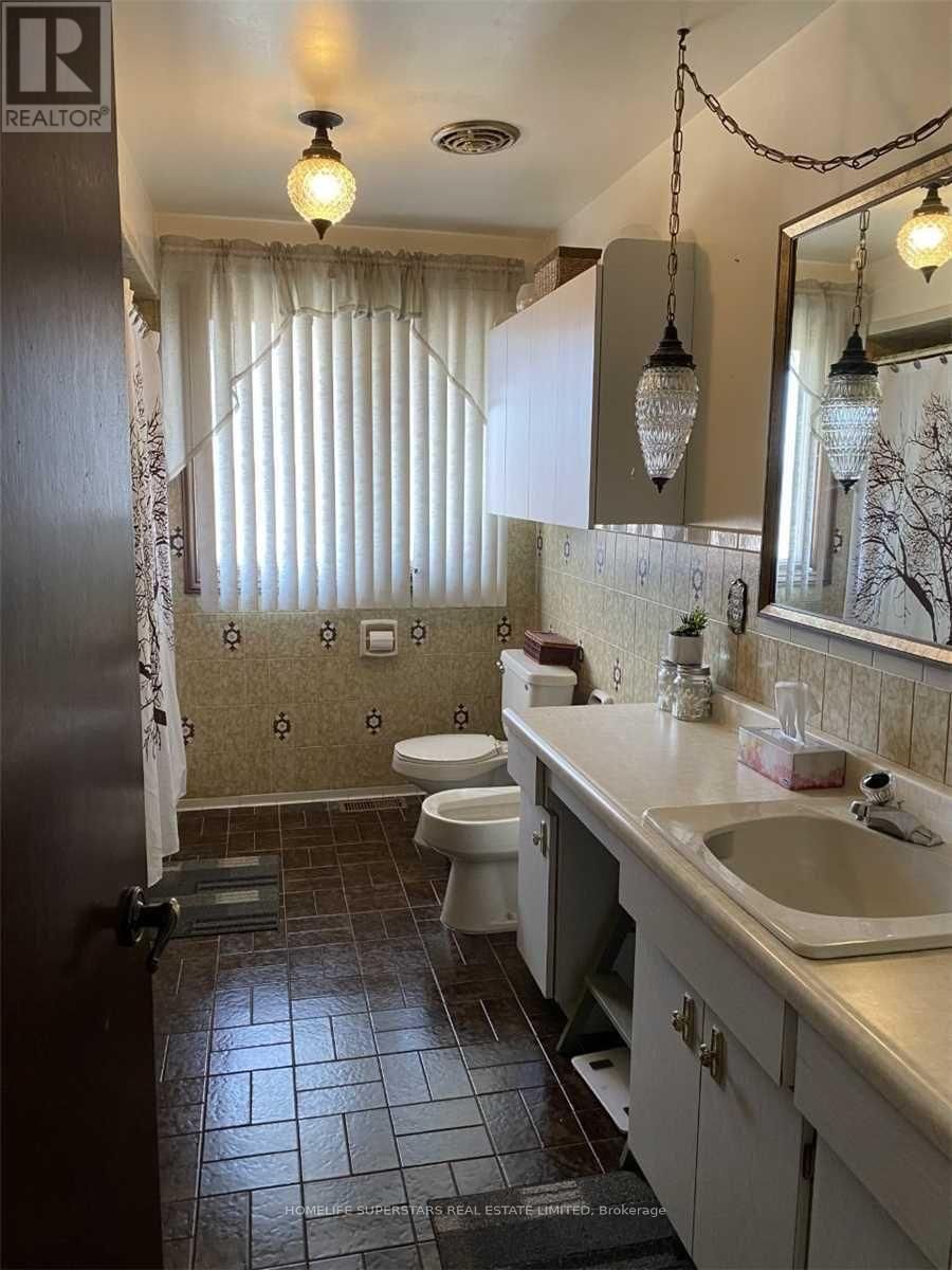 241 COUNTY RD  42 Image 8
