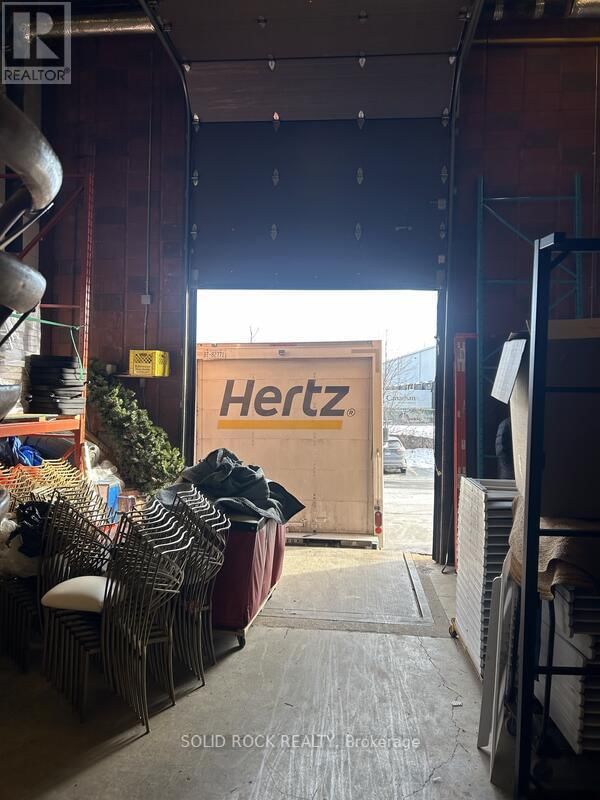 12 - 830 INDUSTRIAL AVENUE Image 3