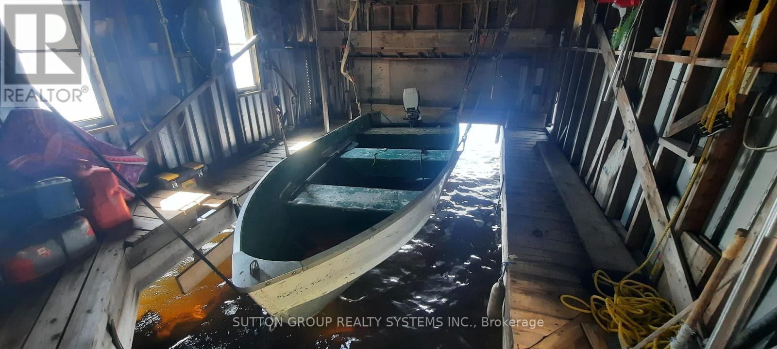 55 HEALEY LAKE WATER Image 10