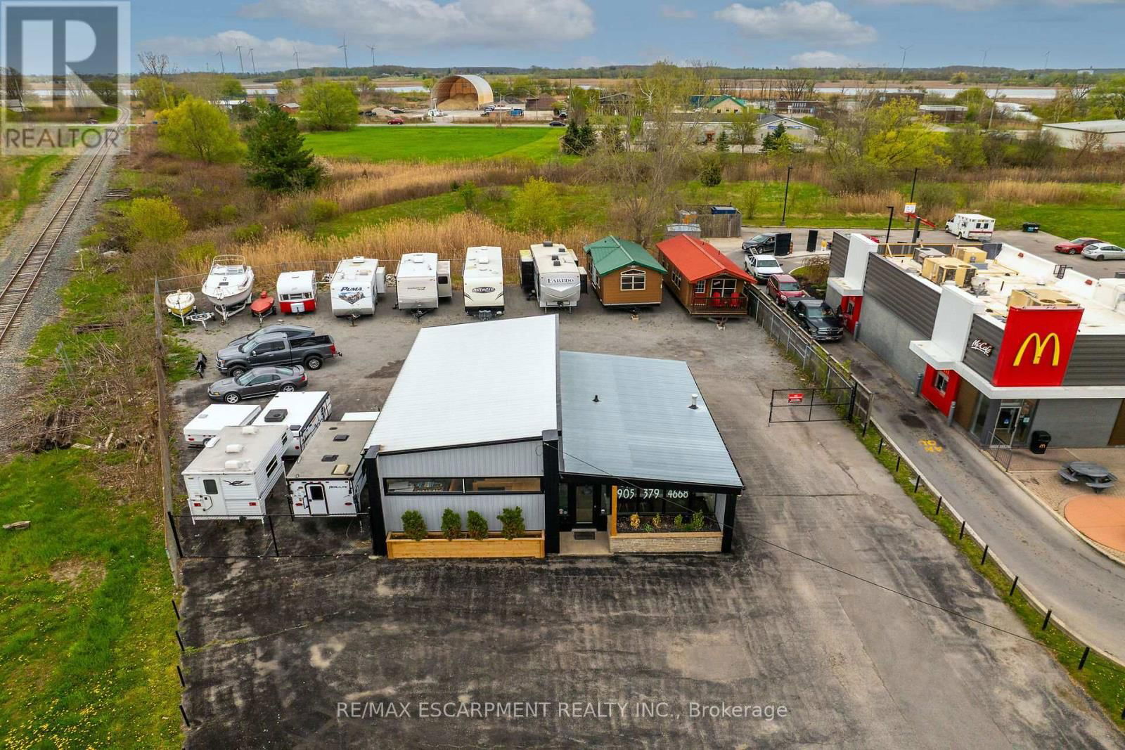 628 BROAD STREET EAST Image 3