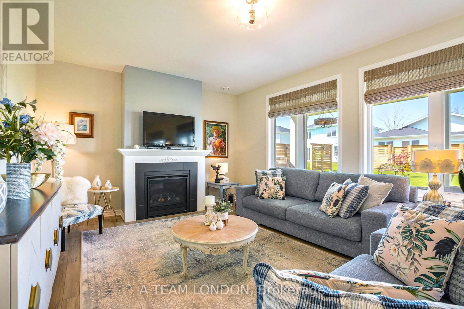 35 REGATTA WAY Image 18