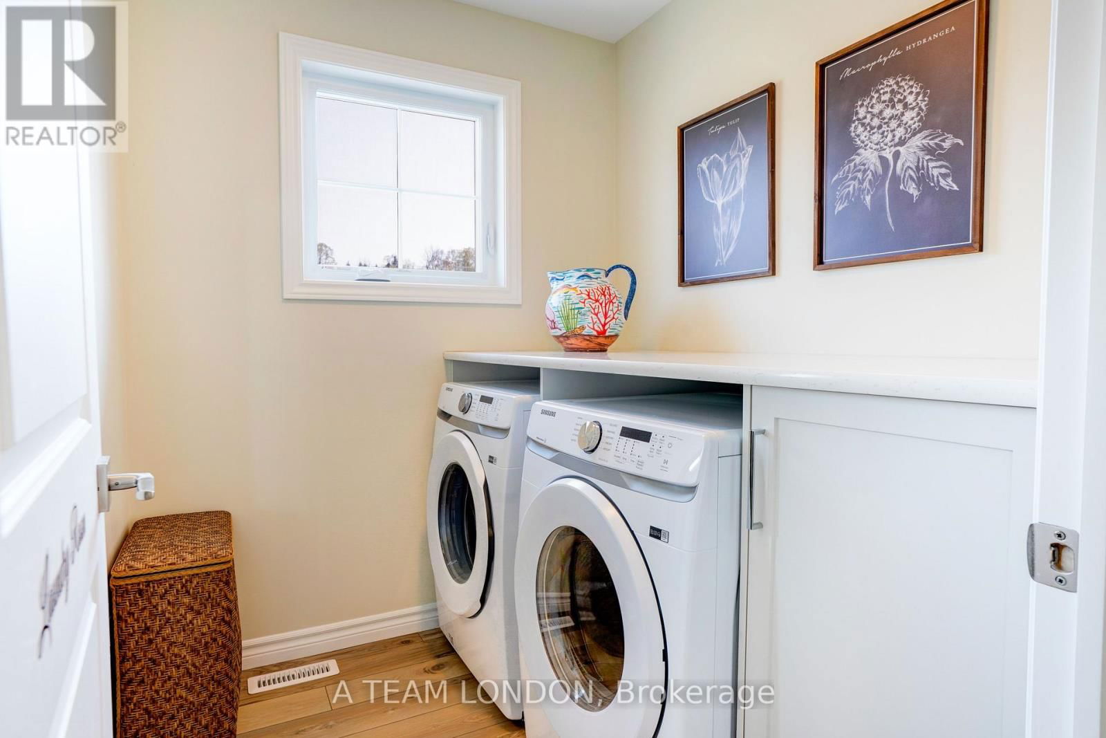 35 REGATTA WAY Image 31
