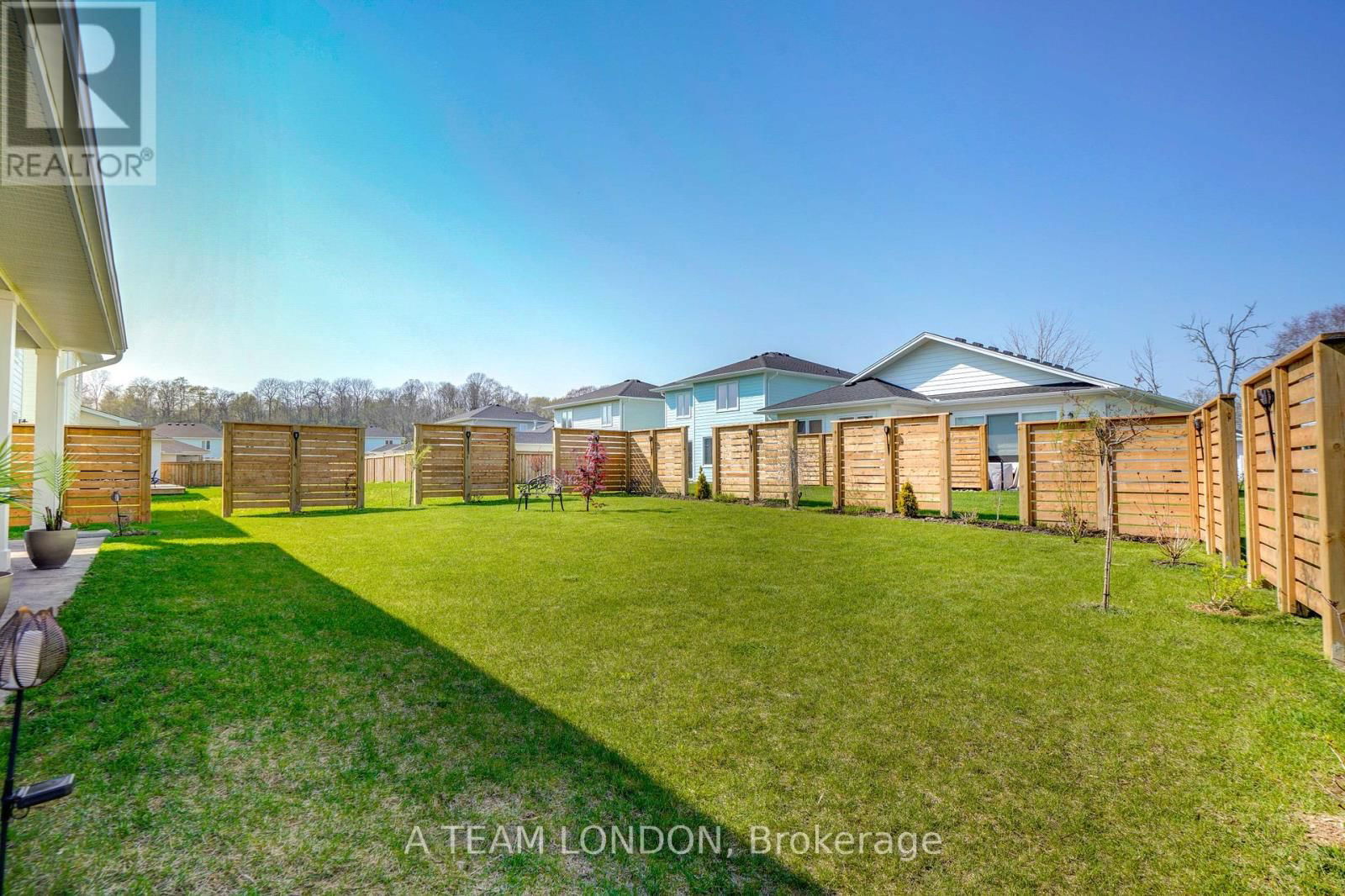 35 REGATTA WAY Image 36