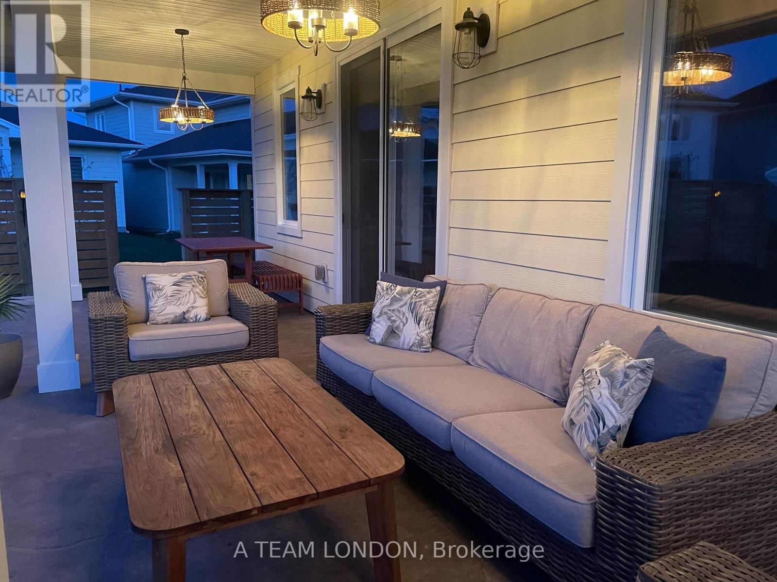 35 REGATTA WAY Image 40