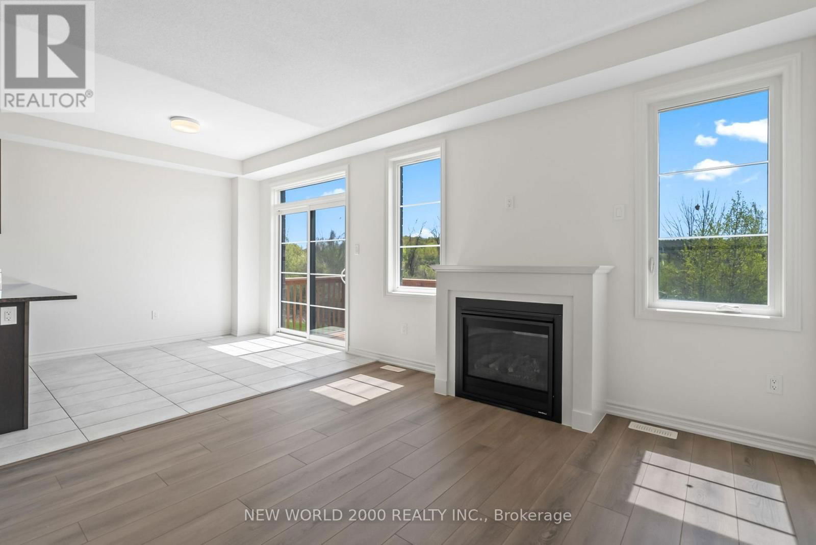 492 TREVOR STREET Image 14