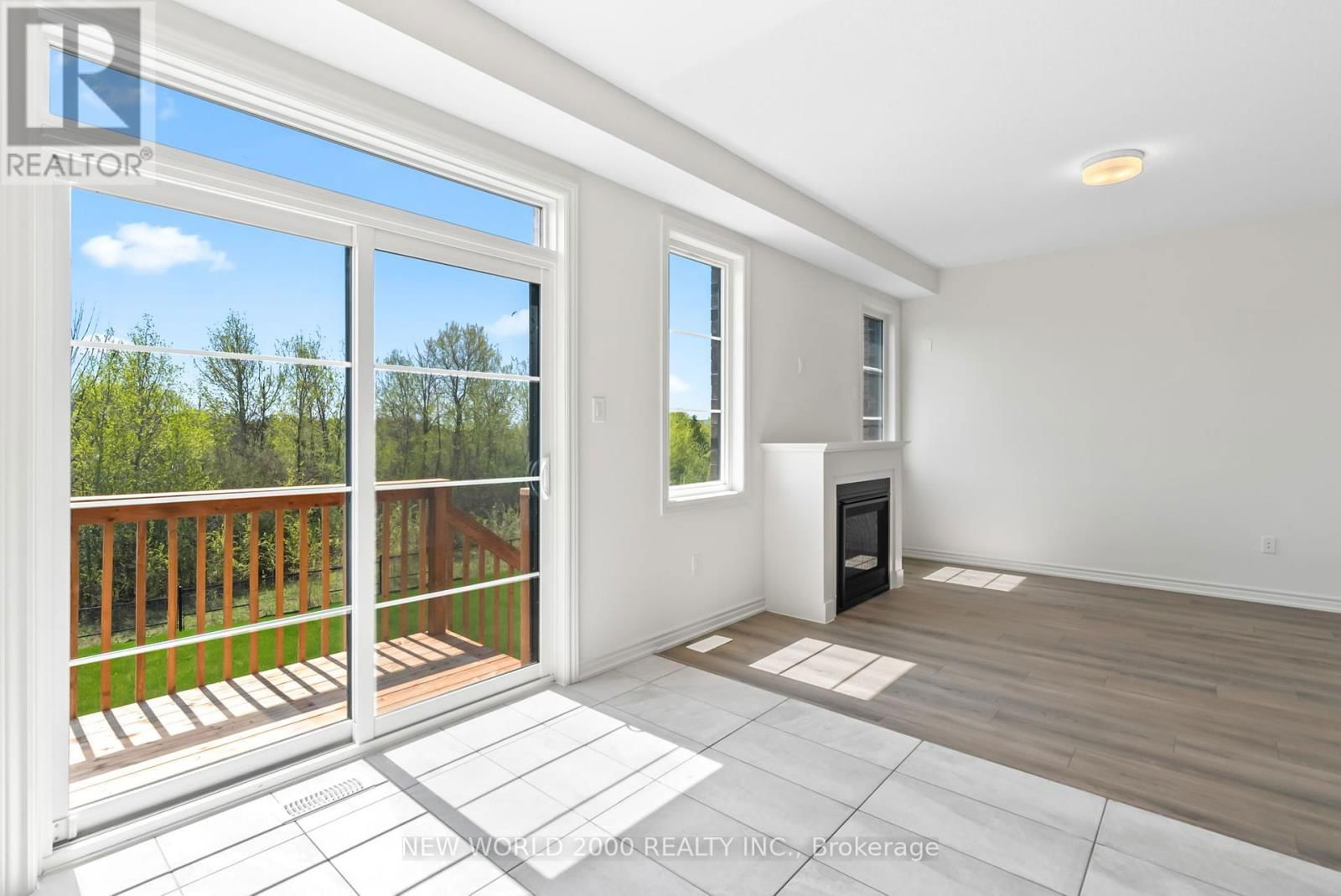 492 TREVOR STREET Image 17