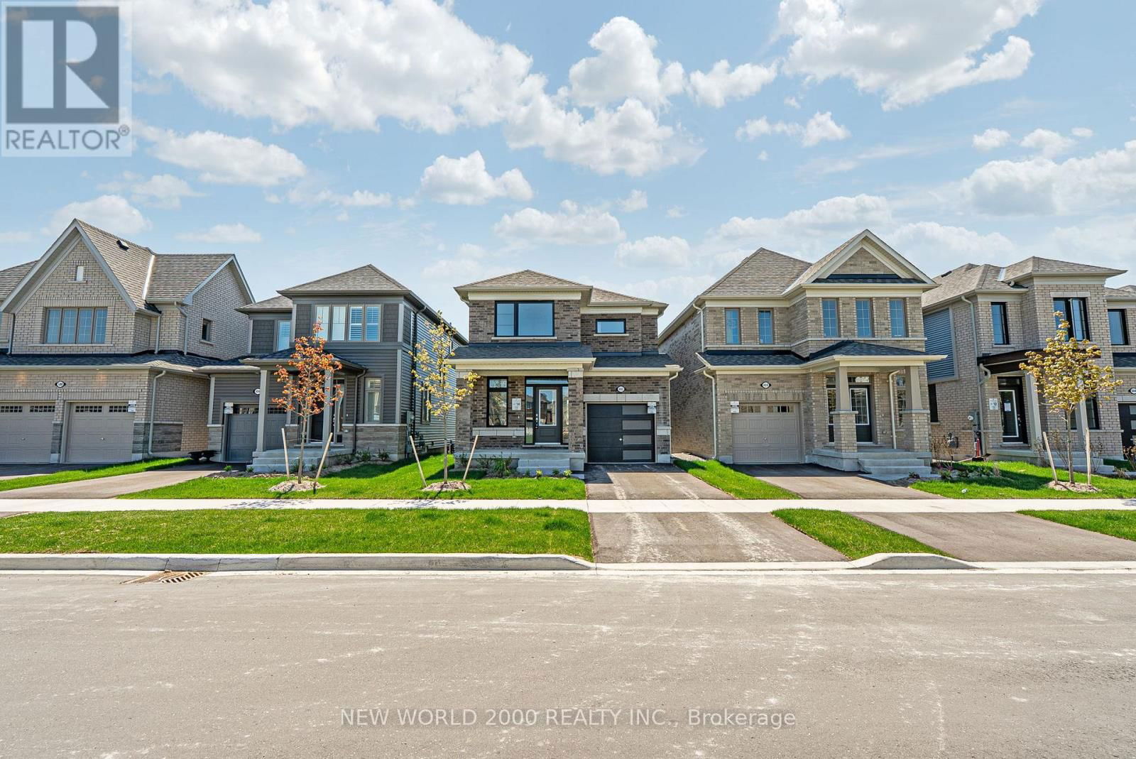 492 TREVOR STREET Image 2