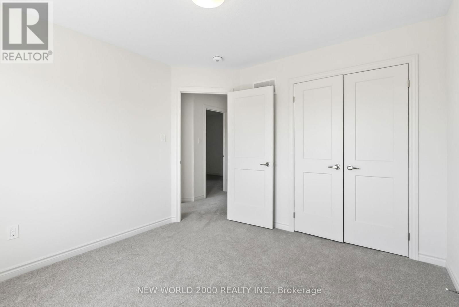 492 TREVOR STREET Image 20