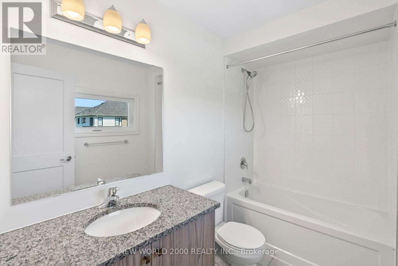 492 TREVOR STREET Image 28