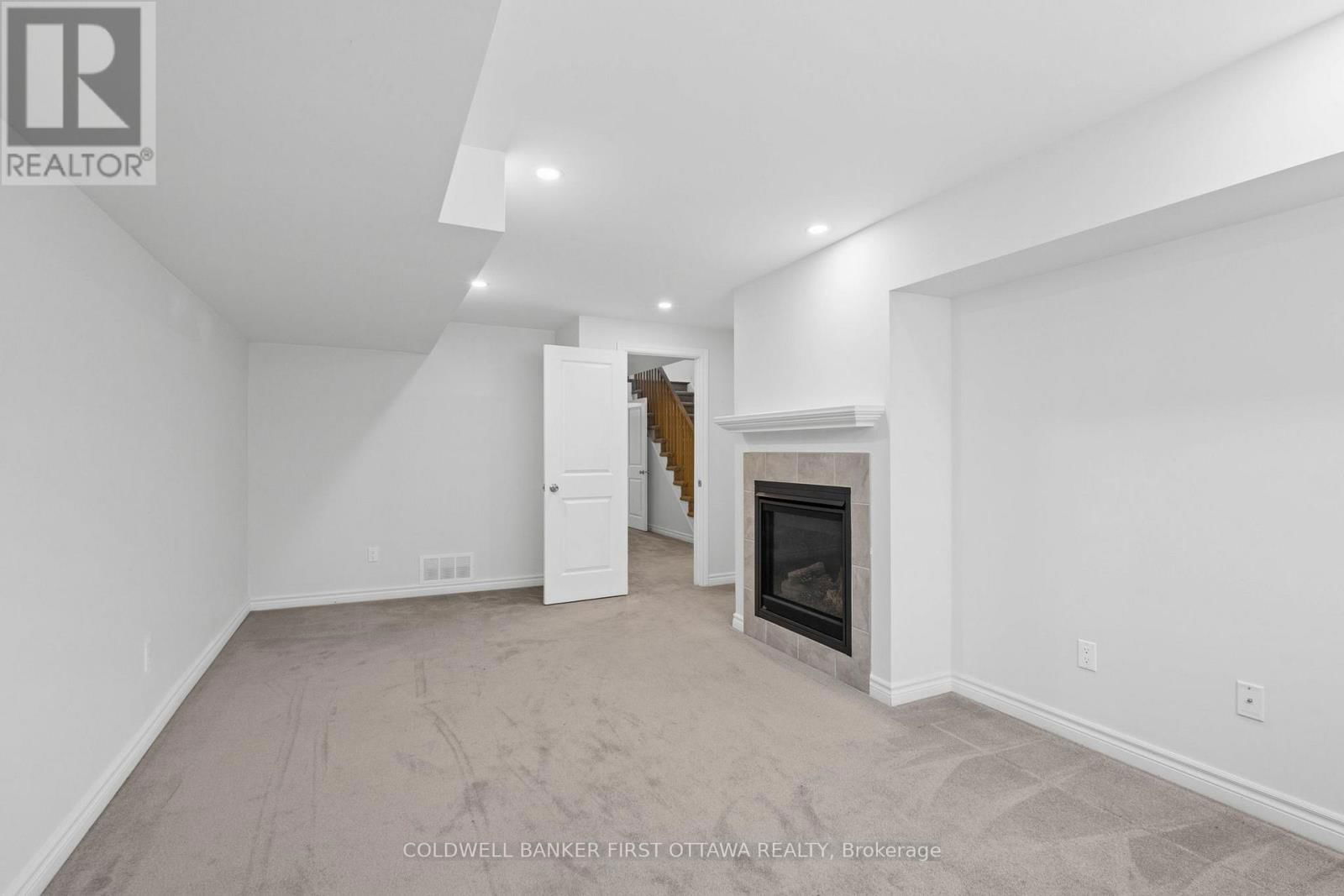 47 SALAMANDER WAY Image 43