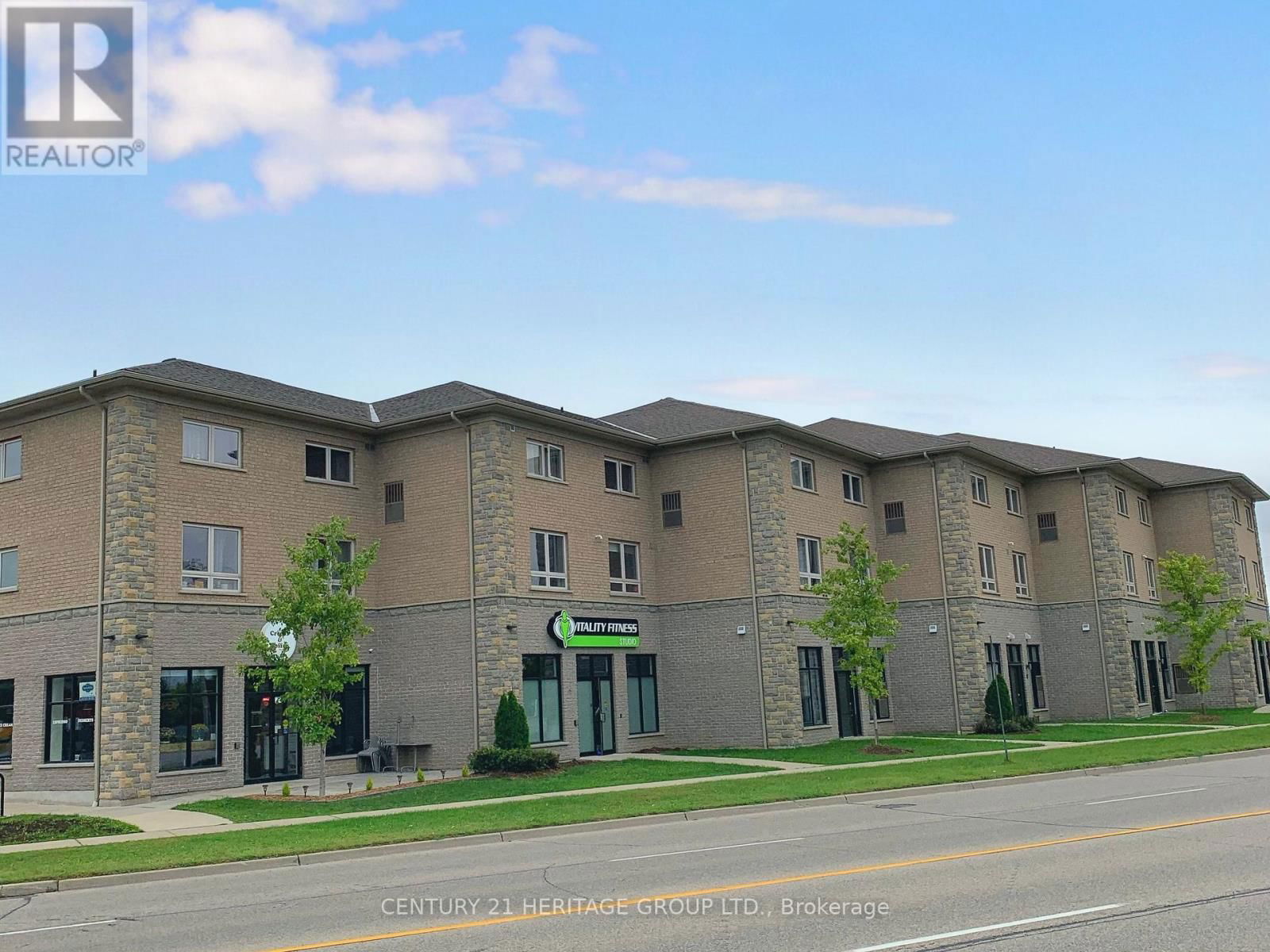 109 - 904 PAISLEY ROAD Image 1