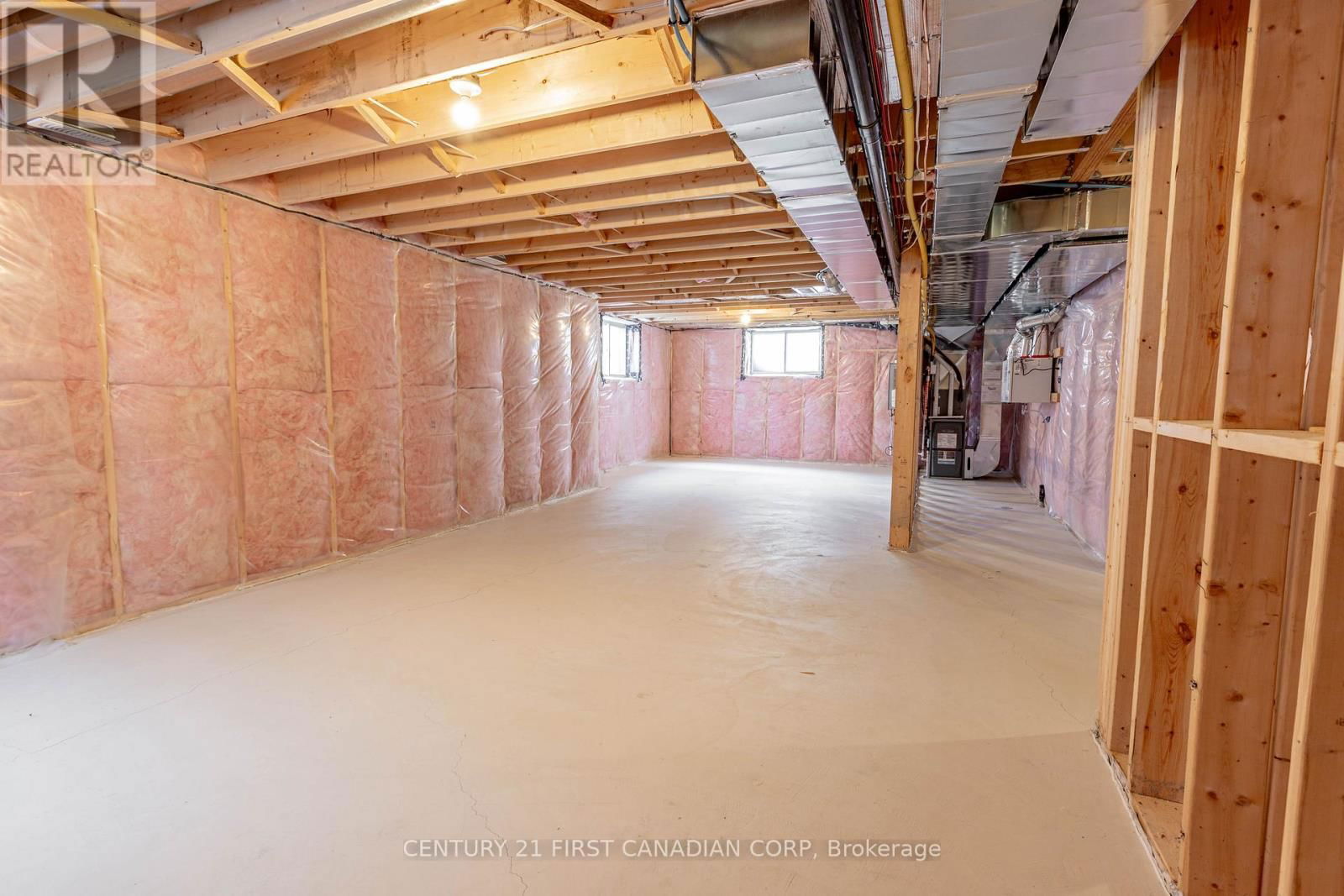 30 SPRUCE CRESCENT Image 30