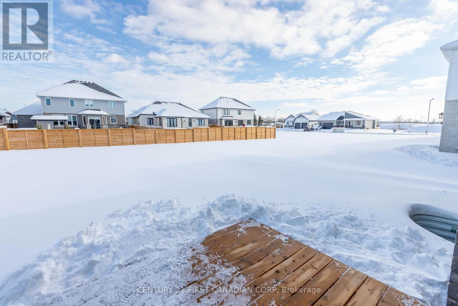 30 SPRUCE CRESCENT Image 33